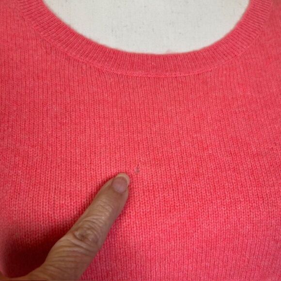 NWT White & Warren 100% Cashmere Coral Revolve Sweater with Cutouts Size Small - Picture 3 of 8